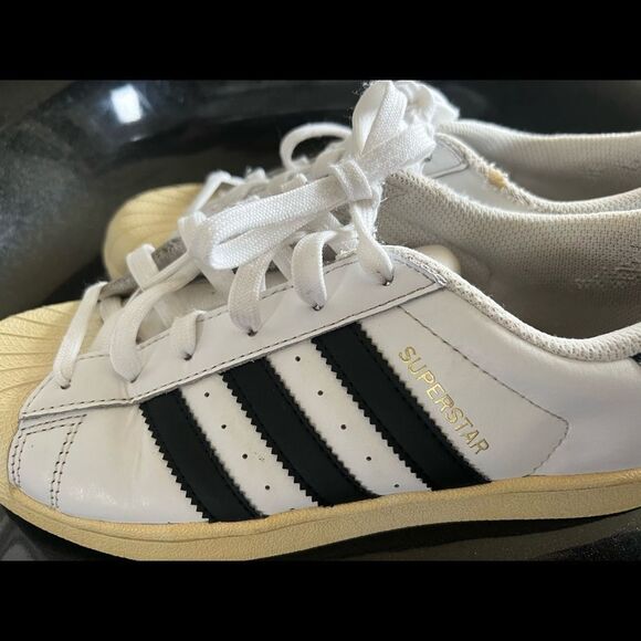 Adidas Original Superstar Shoes Low Top White Black C77124  Size 7.5 - Picture 2 of 14